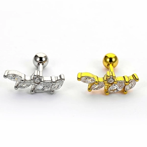 Boucles d'oreilles irrégulières avec zircons marquises en argent et plaqué or