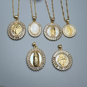 Guadalupe mother of pearl pendant necklace with gold plated chain and zircon details