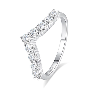 Elegant S925 sterling silver V-shaped ring with sparking zircon stones for women