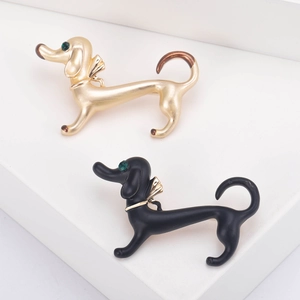 Cute Dachshund Dog Animal Brooch Pin For Women Men Creative Alloy Rhinestone Drip Oil Lapel Pin Fashion Jewelry Accessories