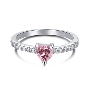 Elegant S925 sterling silver ring featuring a pink heart-shaped cubic zirconia gemstone