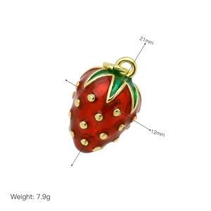 Detailed strawberry pendant charm with size 21mm by 12mm and weight 7.9g specifications