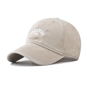 Casquette de baseball en coton lavé beige avec broderie montagne et lettres