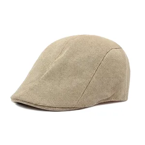 Klassische beige Schirmmütze für Herren aus atmungsaktivem Mesh mit Webstruktur