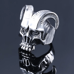 Polished stainless steel ram skull ring for men with vintage gothic and punk style details