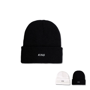 King Letter Embroidery Knit Beanie Hat Acrylic Warm Winter Cuffed Cap For Men Women Trendy Minimalist Solid Color