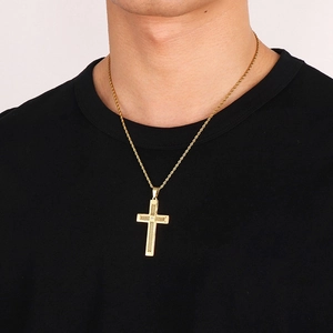 Collier hip hop homme avec pendentif croix dorée à double couche et chaîne torsadée