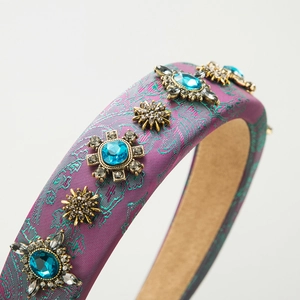 Cerchietto imbottito barocco vintage in tessuto floreale viola con strass turchese
