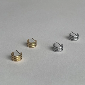 Minimalist S925 silver needle triple-layered ribbed C-shaped hoop earrings in gold and silver