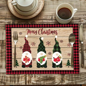 Mantel individual navideño con gnomos, borde de cuadros rojos y negros y texto