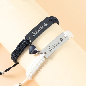 Bracciali di coppia intrecciati magnetici con piastre incise Her King e His Queen