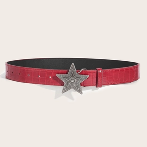 Ceinture vintage rouge motif crocodile avec boucle étoile argentée ciselée