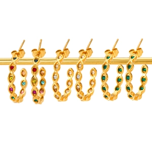 Set orecchini a C vintage placcati in oro con zirconi colorati e trama a onde