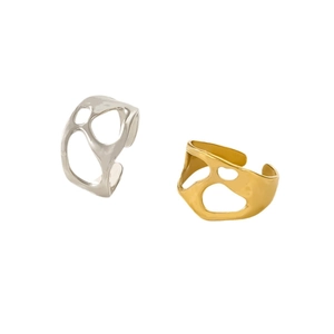 Adjustable minimalist irregular open rings in gold and silver polished stainless steel