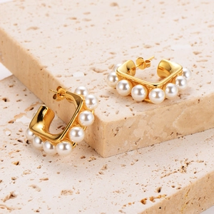 Vintage Square Hoop Earrings 18K Gold Plated Stainless Steel With Artificial Pearls Geometric U-Shape Minimalist For Women