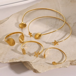 18k gold plated stainless steel ocean themed necklace and scallop shell open bangle set