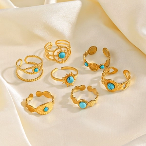 7-piece bohemian stackable ring set in 18K gold plated steel with turquoise stones