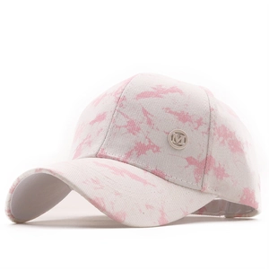 Pink and white marble pattern baseball cap with a silver M badge decoration
