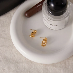 Élégantes boucles d'oreilles spirales en acier inoxydable plaqué or 18 carats