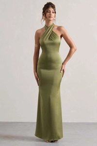 Abito da sera all'americana verde oliva in raso lucido con elegante taglio a sirena