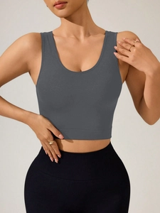 Débardeur de yoga gris foncé ajusté pour femme avec col en U et tissu à séchage rapide haute qualité