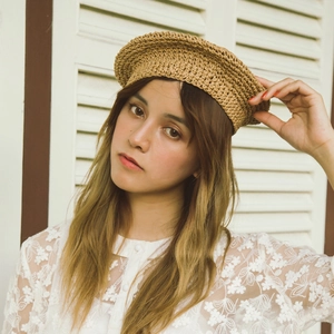 Handmade vintage straw beret for women in brown woven design for summer beach wear
