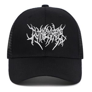 Gothic Punk Trucker Cap mit Metall-Stickerei und atmungsaktivem Mesh-Einsatz in Schwarz