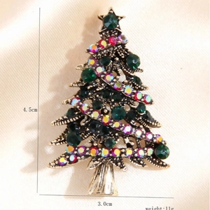 Sparkling Christmas tree brooch with green crystals and rhinestones, size 4.5x3.0cm