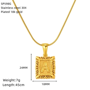 Halskette mit A-Initial aus 18K vergoldetem Edelstahl inklusive Maß- und Gewichtsangaben