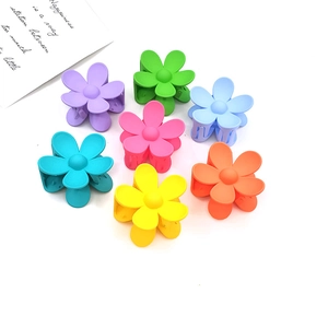 7-piece set of large matte flower hair claw clips in vibrant macaron colors for women
