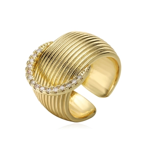 Retro 18K gold plated wide band ring with vertical relief texture and white zircon accents