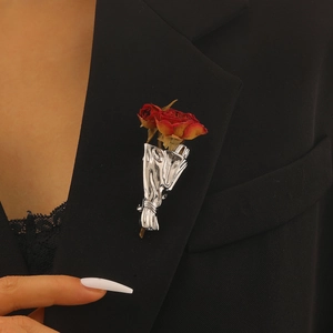Artistic Bouquet Flower Brooch Zinc Alloy Rhinestone Elegant Pin For Women Men Fashion Jewelry Suit Accessories
