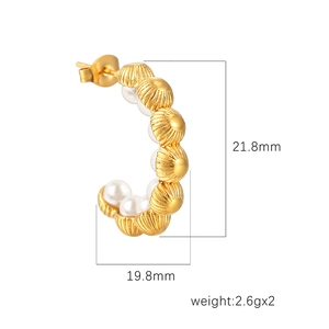 Retro 18K gold plated C-shaped earrings with shell texture and white pearls