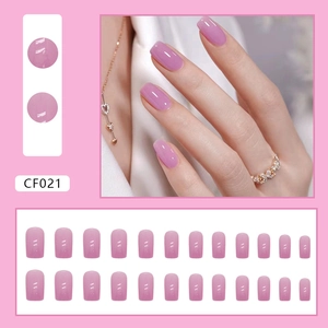 Glossy lavender square press-on nails set with 24 pieces in a soft purple finish
