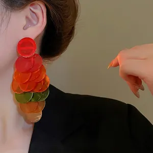 Elegant multi-layer round shell fringe earrings with colorful gradient resin pendants