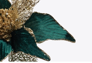 Detail of dark green velvet petals with golden sequins and glitter for Christmas flower