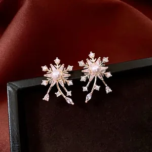 Boucles d'oreilles vintage fleur en perle avec pampilles de zircon flocon de neige