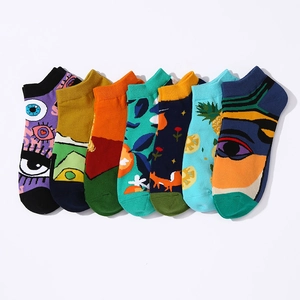 Lot de sept chaussettes basses en coton avec imprimés artistiques et motifs de fruits