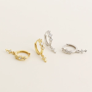 Eleganti orecchini a pendente in argento s925 con croce oro e argento e cristalli