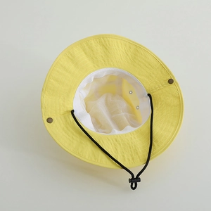 Chapeau de soleil jaune pour enfants avec large bord, doublure respirante et cordon réglable