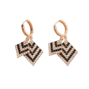 Retro geometric diamond-studded rhombic drop earrings in rose gold and crystal finish