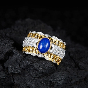 Luxury S925 silver ring with blue gemstone and vintage filigree detailing
