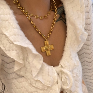 18k gold-plated stainless steel layered necklaces with cross pendant and beaded chain