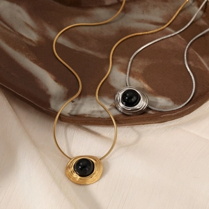 Retro Black Agate Pendant Necklace 316 Stainless Steel Snake Chain Waterproof Tarnish Free Minimalist Jewelry For Women