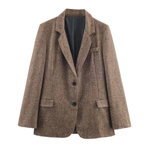 Blazer en tweed à chevrons marron foncé pour femme avec revers et fermeture à deux boutons