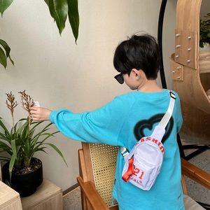 Sac de poitrine blanc pour enfants avec imprimé lettres et tirette orange tendance