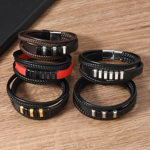 Lot de 5 bracelets multicouches en cuir tressé pour hommes avec charms en métal