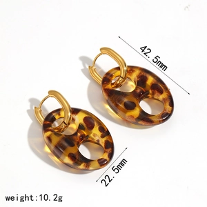 18K gold stainless steel hoop earrings with leopard resin pendant and size measurements