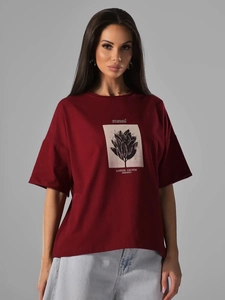 Ρετρό μπορντό βαμβακερό T-shirt με τύπωμα φύλλα δάφνης και casual γράμματα για γυναίκες
