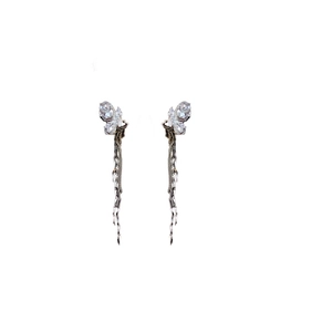 Boucles d'oreilles papillon en argent avec zircons brillants et longues pampilles